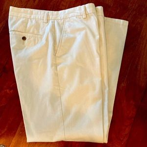 St. John’s Bay mens pants khakis 34x32 flat front cotton poly blend light tan